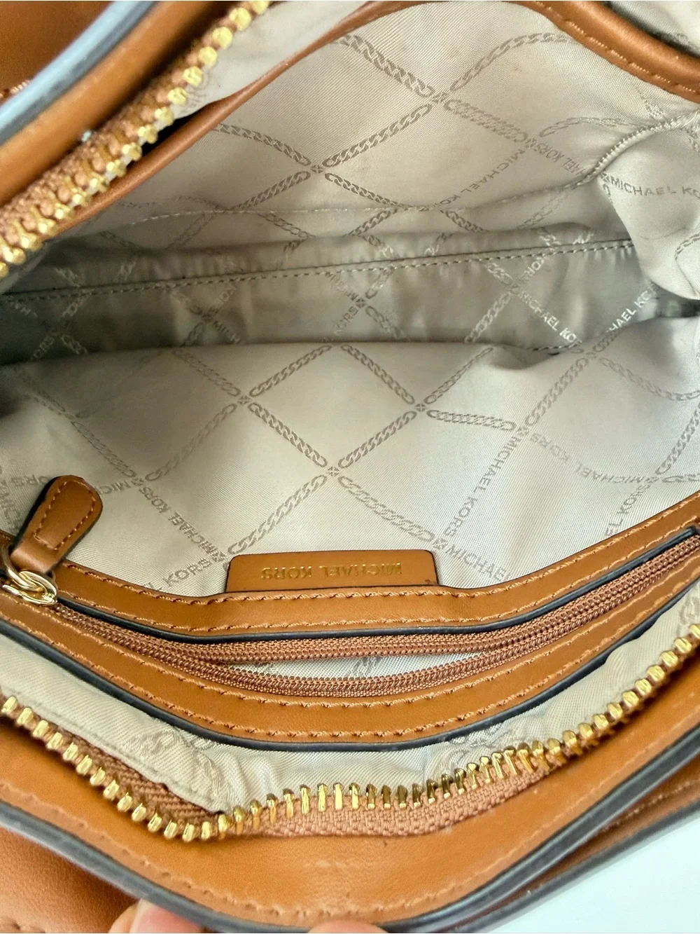 Michael Kors Trisha Medium Triple Compartment Crossbody Bag